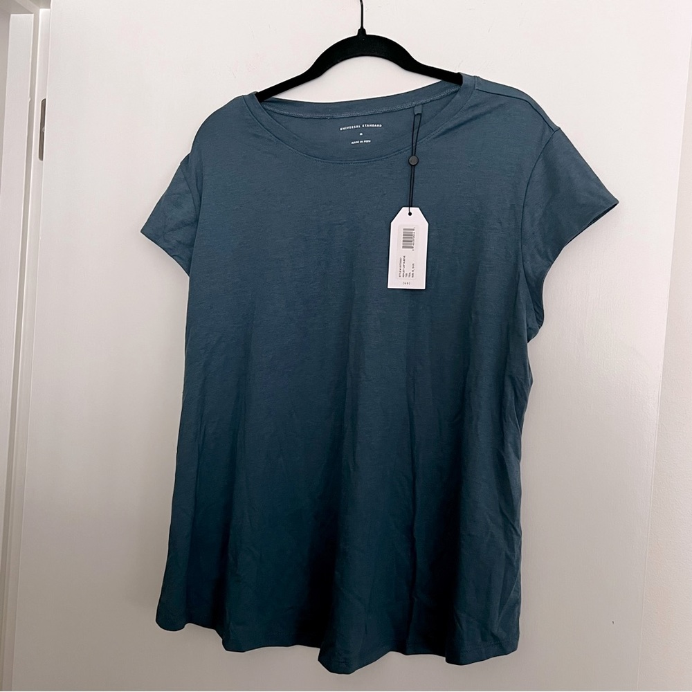 NWT Universal Standard Cap sleeve crew neck tee sz 18/20
